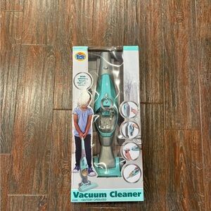 New Retro Kids Stuff Vacuum Cleaner Battery Operated